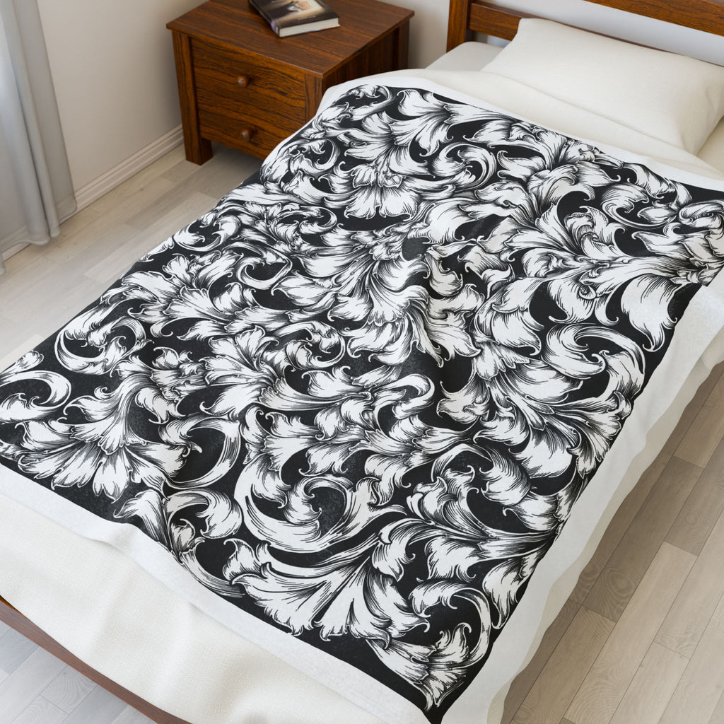 Elegant Velveteen Plush Blanket, Cozy Home Decor for All Seasons, Perfect for Gifting, Stylish Throw for Relaxation, Decorative Comforter
